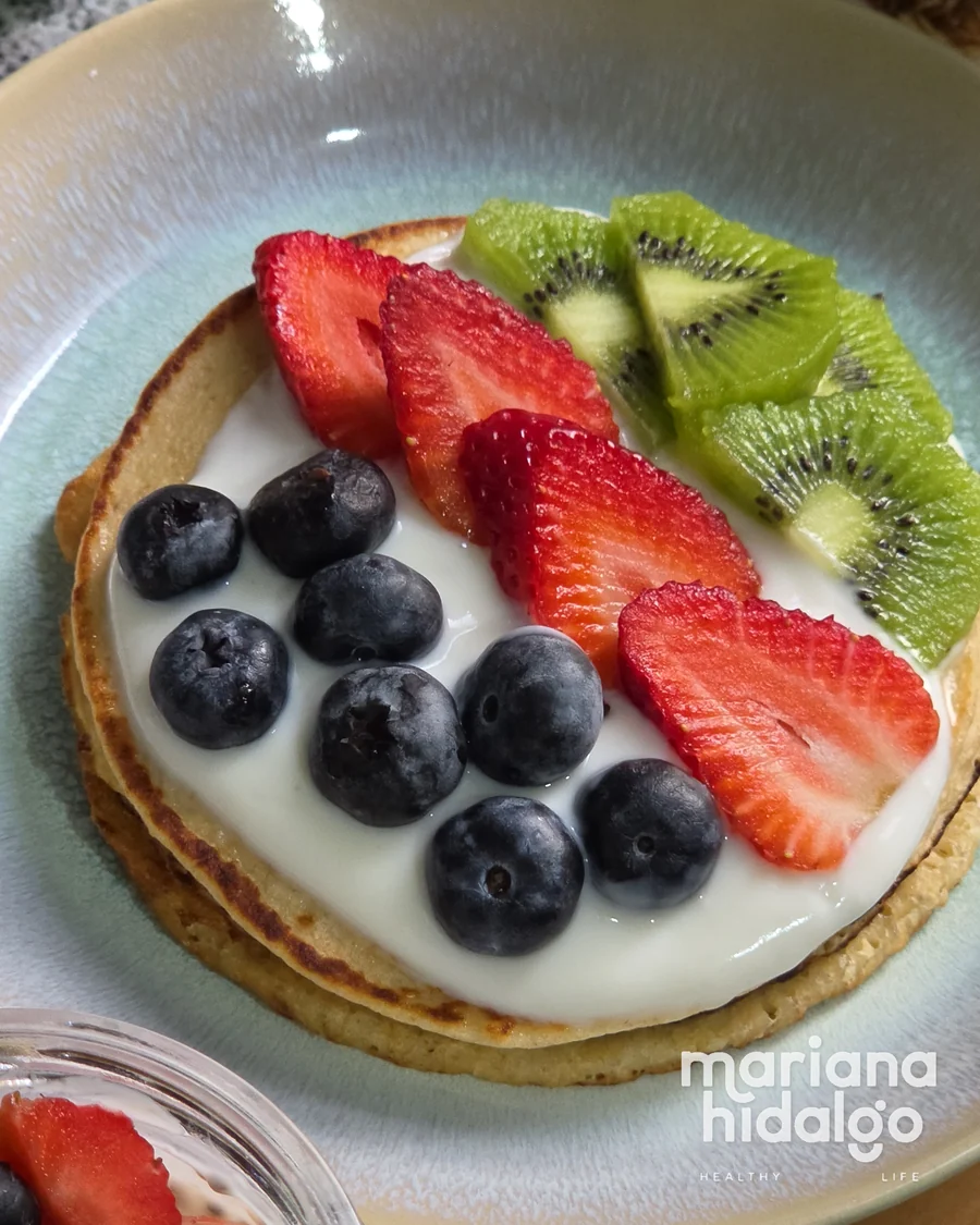 Panqueques de queso cottage, receta de Mariana Hidalgo